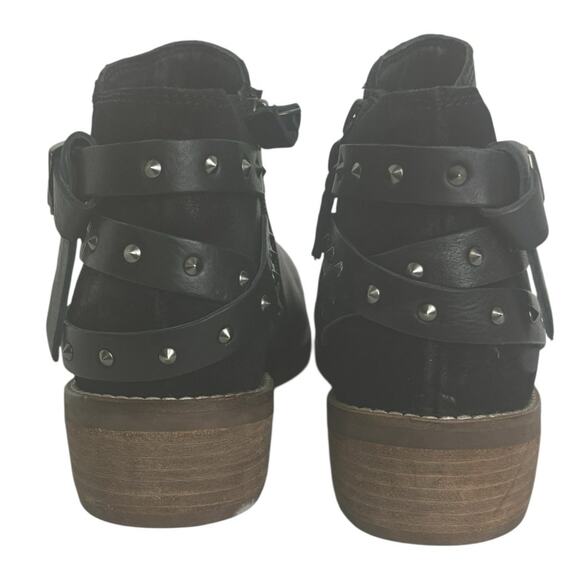 Softwalk  Women's Black Leather Bootie Size 6 Medium - Picture 2 of 8